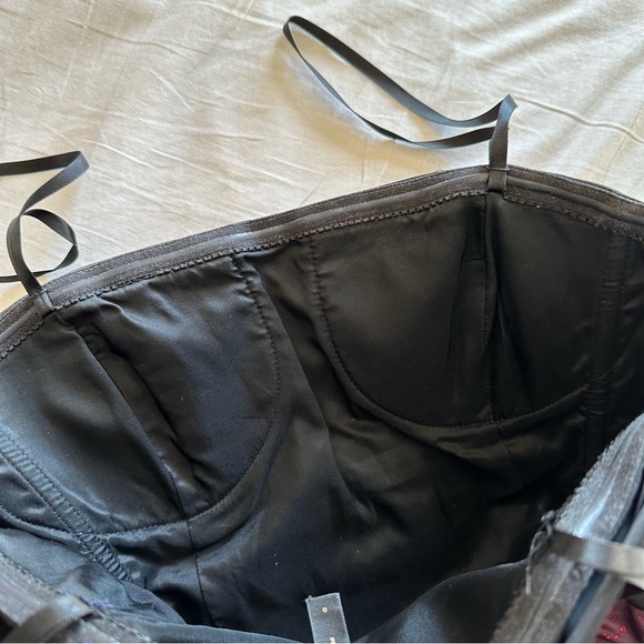 BCBGMAXAZRIA Red and Black Bubble Balloon Dress Size 0 - Picture 4 of 5